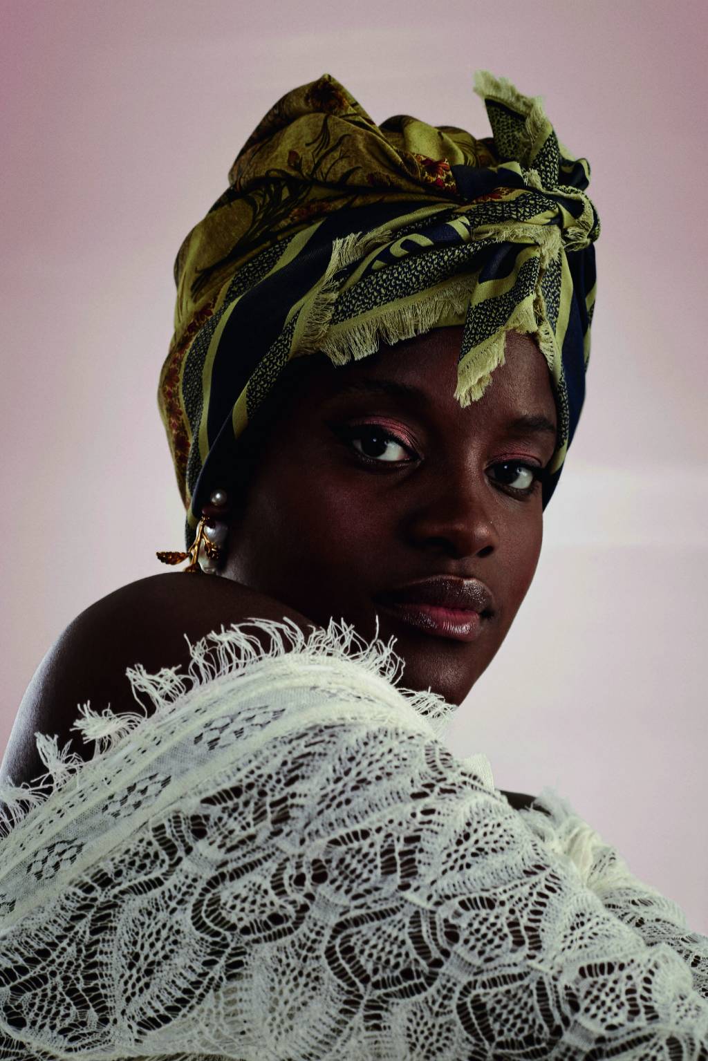 Ingrid Silva ganha prêmio por filmes sobre o direito de mulheres negras