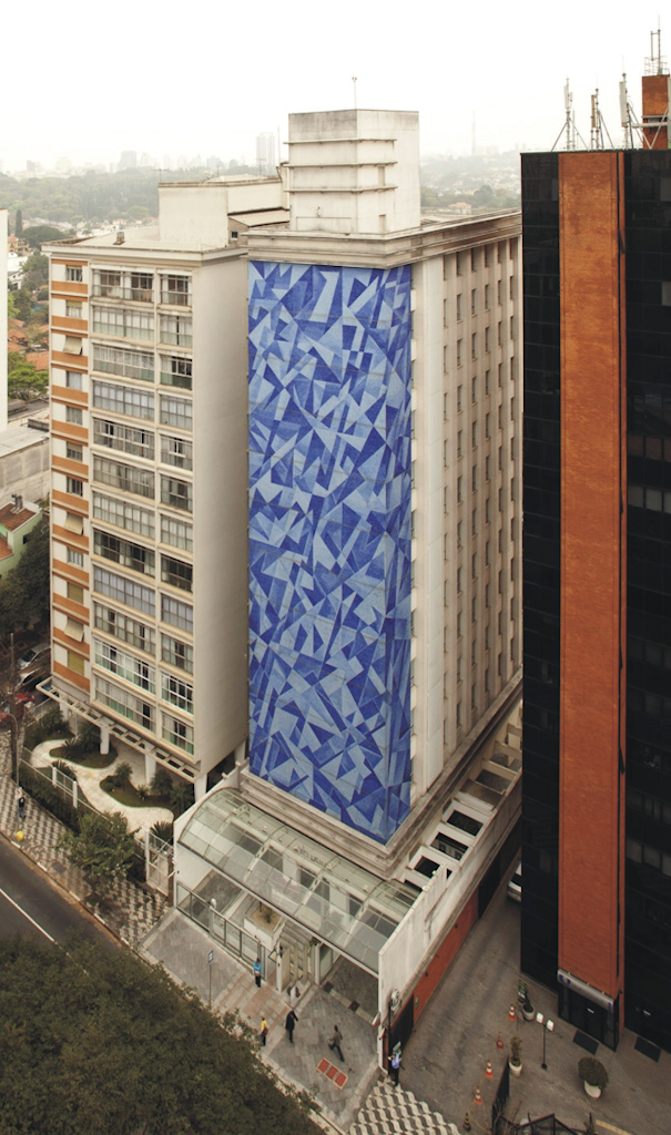 angélica Foto Ines Bonduk maior painel de mosaico de São Paulo