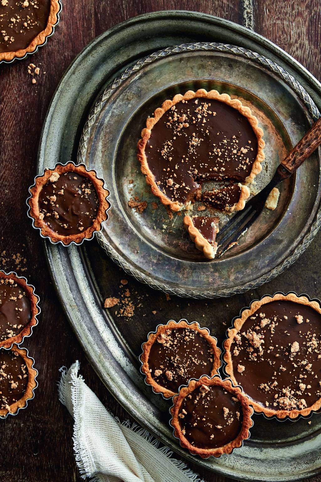 Minitorta com creme de café e paçoca