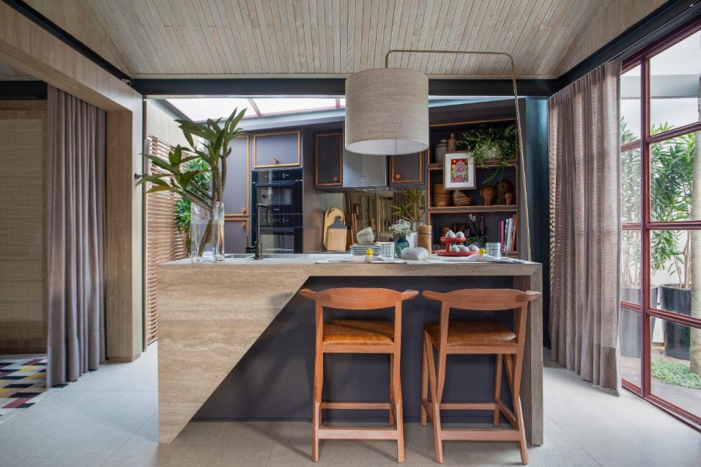 Casa Burgundy, por Thiago Manarelli e Ana Paula Guimarães – CASACOR Ribeirão Preto Casa Burgundy, por Thiago Manarelli e Ana Paula Guimarães – CASACOR Ribeirão Preto