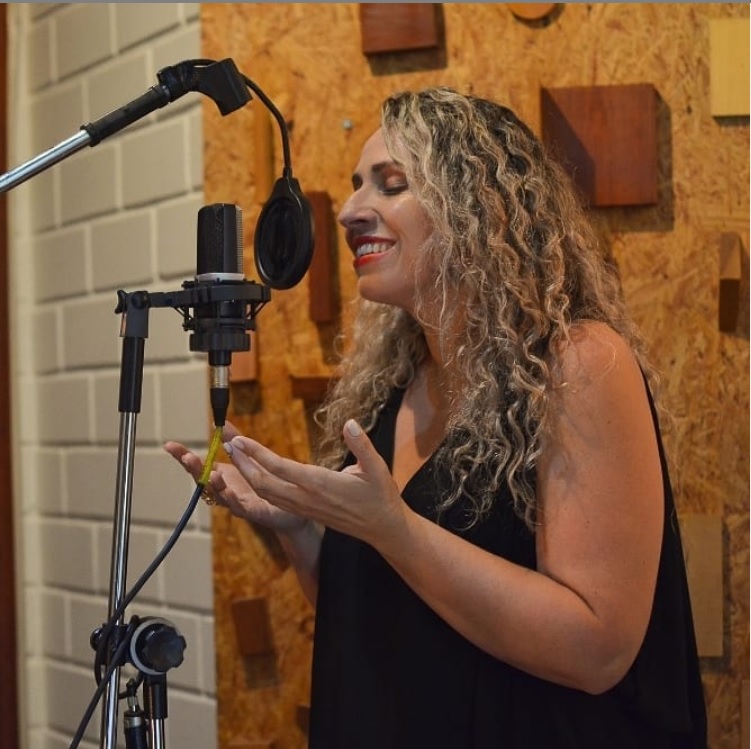 Paula Oliver Paula Oliver