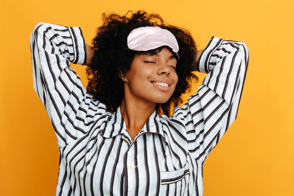 Sem frio e com conforto! Confira 10 pijamas para usar neste inverno