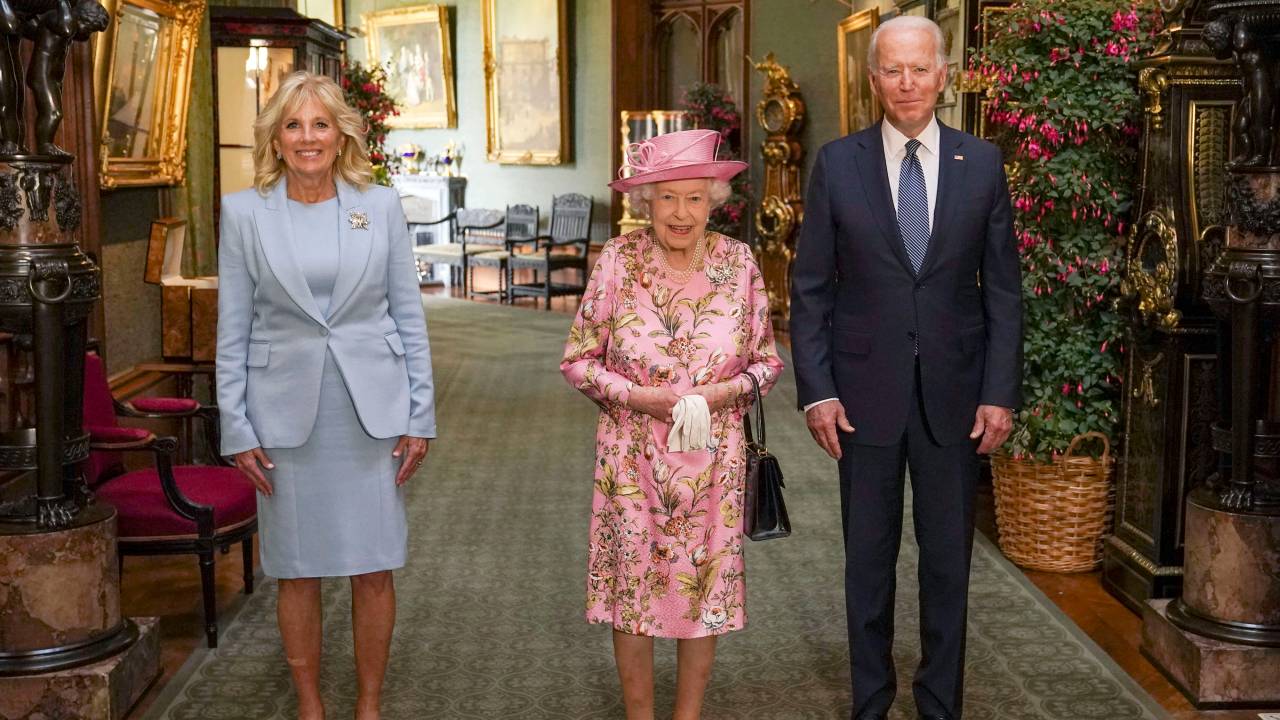 rainha elizabeth e joe biden
