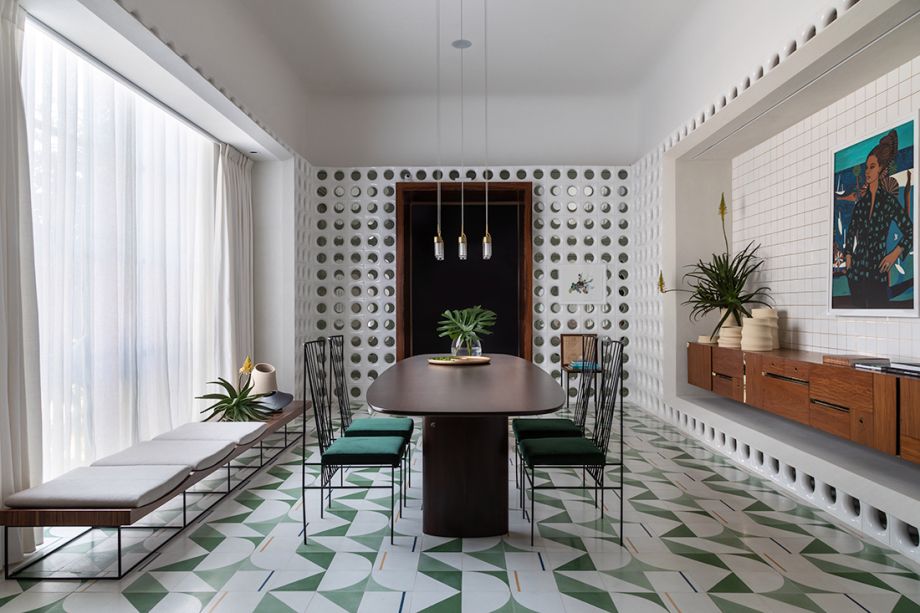 Sala de Jantar – Naomi Abe decoração com vasos