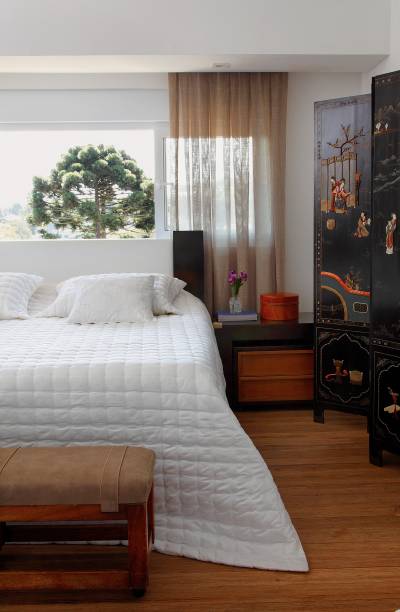 Biombo na casa de Fernanda Del Gaíso e Ming Liu, projetada pela arquiteta Sandra Piacentini.