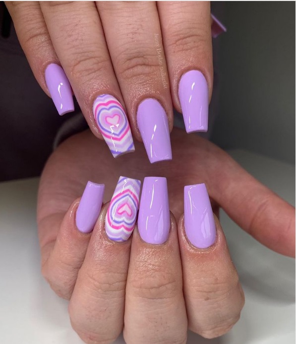 @jennyboylan_nailartist Y2K Bubble Heart Manicure