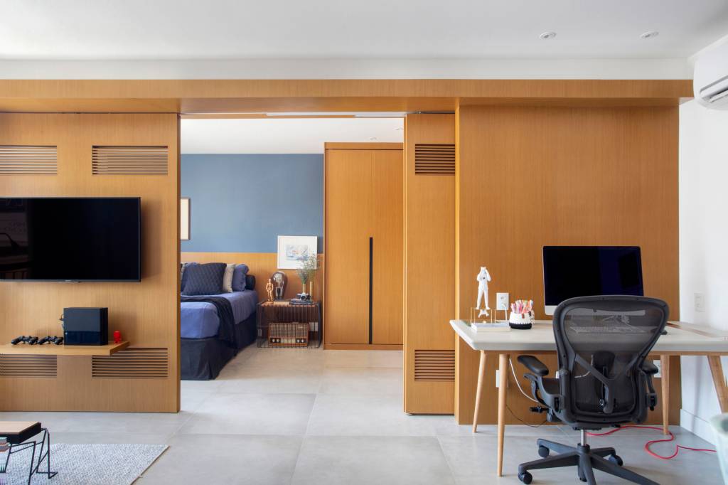 _CA_5910-1 quarto de casal com painel de marcenaria