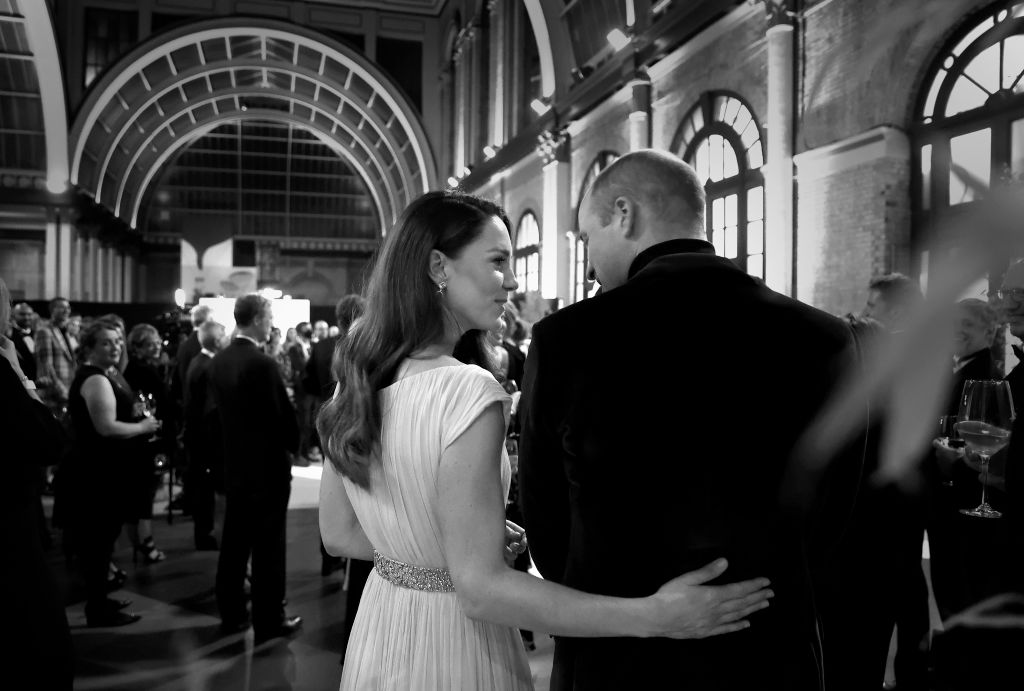 Relembre a história de amor de Kate e William com estas 15 fotos