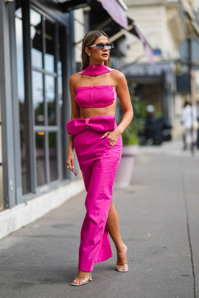 Street Style : Day Eight – Paris Fashion Week – Womenswear Spring Summer 2022 Thassia pelas ruas de Paris