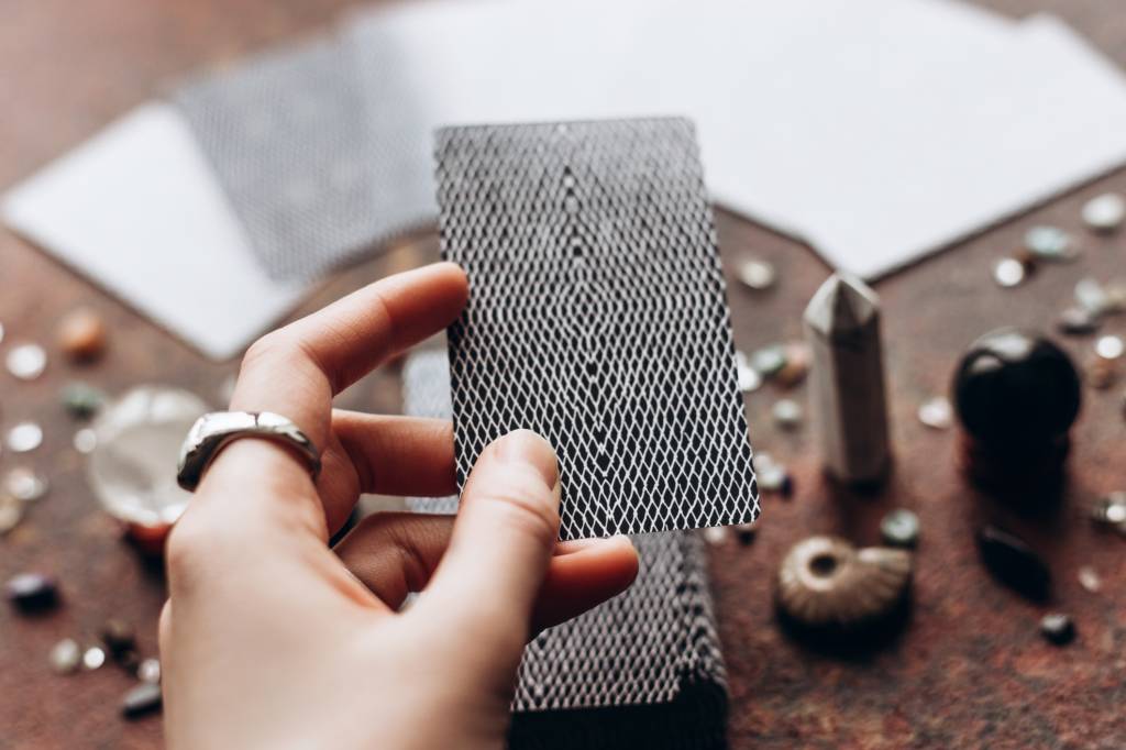 Tarô: na semana entre 7 a 13 de março, a energia é de reflexão