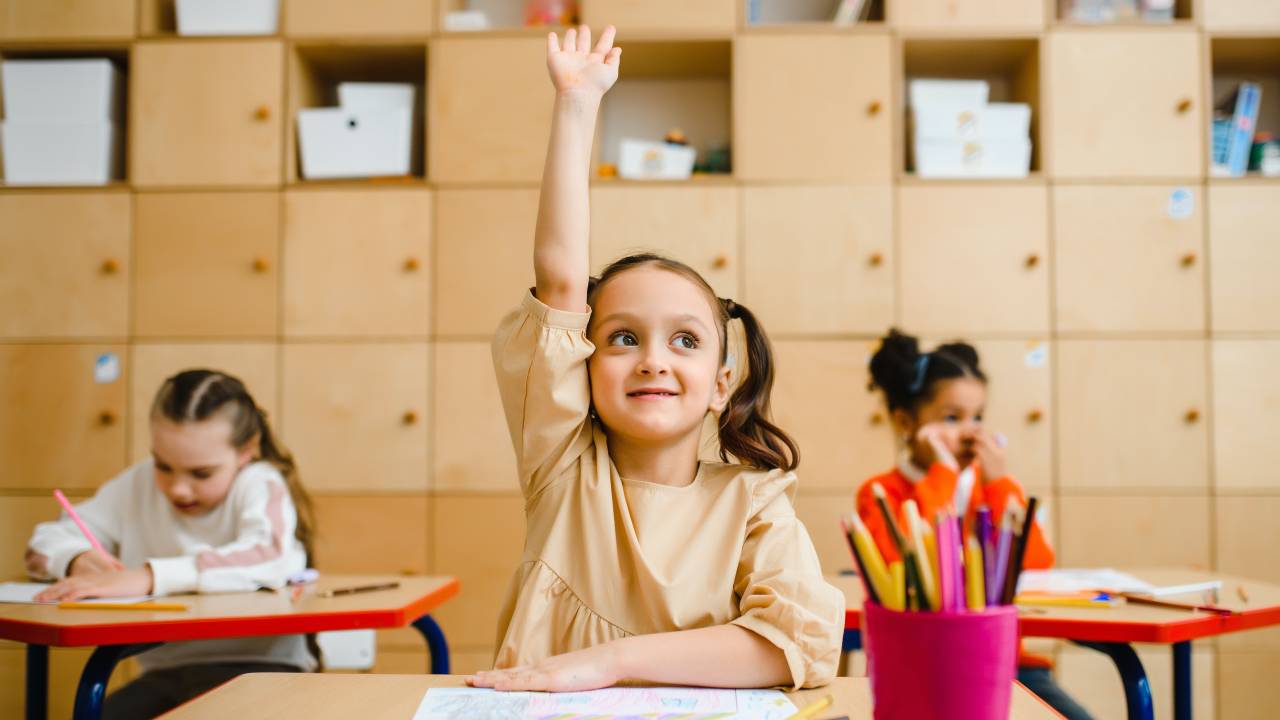 criança na escola