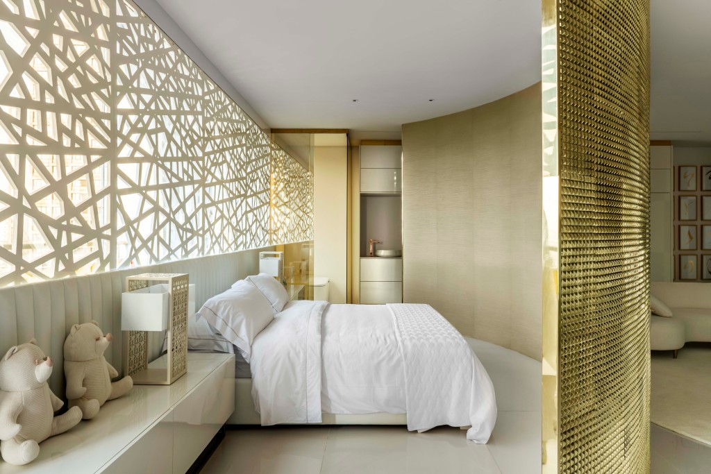 10-Simplesmente Dourado – BruneteFracarolli120921-010 cabeceiras casacor