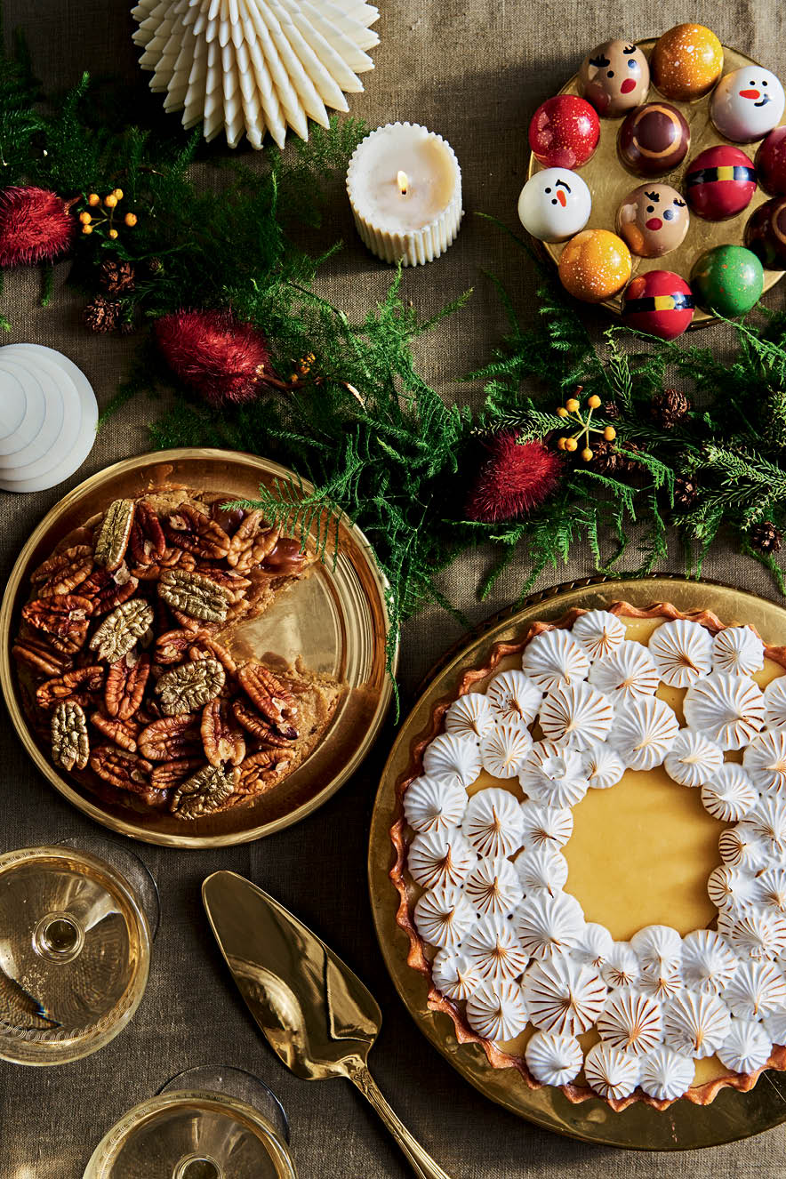 Big cookie de caramelo e noz-pec&atilde; e Torta de lim&atilde;o