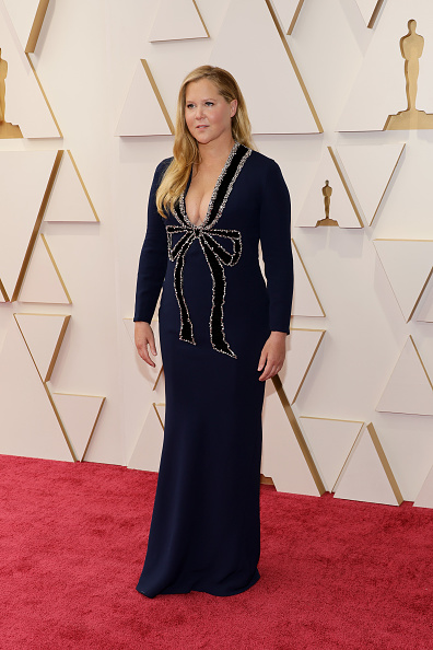 A atriz e comediante Amy Schumer, uma das apresentadoras do Oscar 2022.