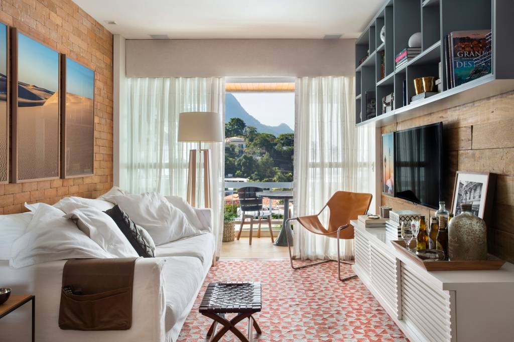 Apartamento no Leblon assinado pelo escritório Bezamat Arquitetura _ foto 2 como escolher tapete