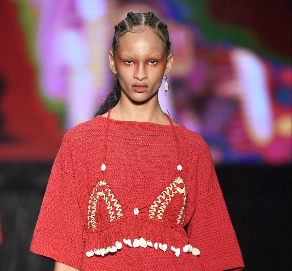 Ateliê Mão de Mãe leva o requinte do crochê para a SPFW