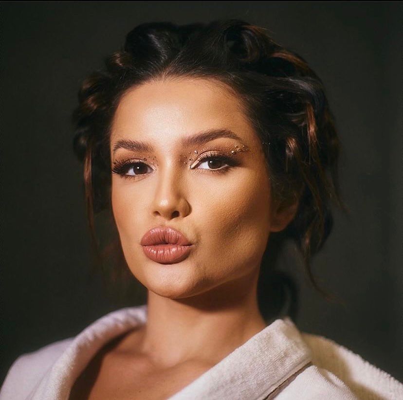 5 truques de maquiagem de Priscilla Léssa para ter mais praticidade