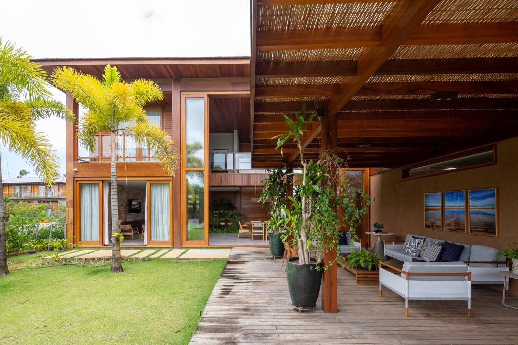 Projeto Sidney Quintela Architecture + Urban Planning – Casa Ipê I Foto Manuel Sá (2) casa de praia de madeira