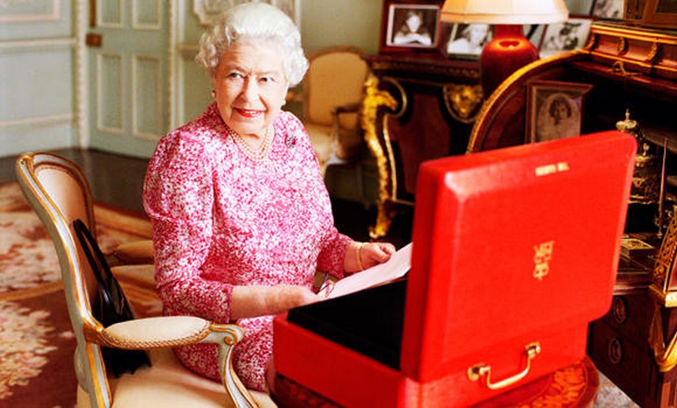 rainha elizabeth II