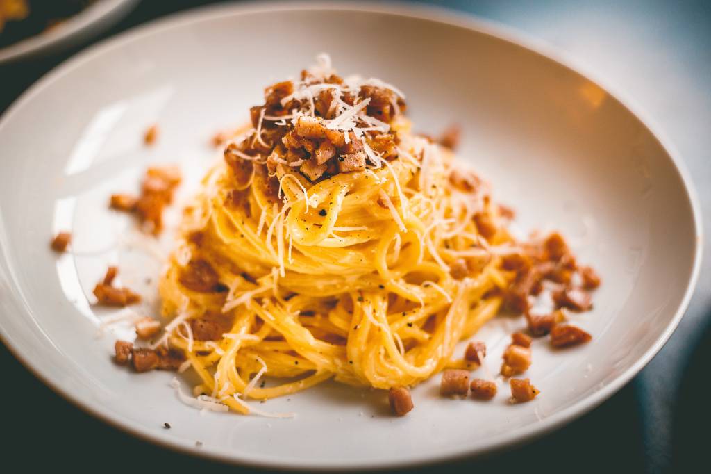 Dia do bacon – Espaguete a carbonara Dia do bacon - Espaguete a carbonara
