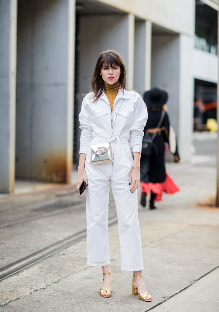 Street Style – Mercedes-Benz Fashion Week Australia 2018 macacão de sarja