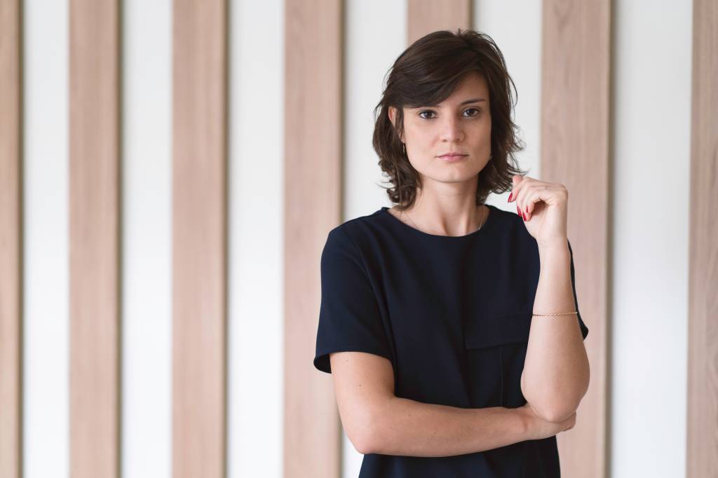 Falta de recursos e violência são barreiras para mulheres na política