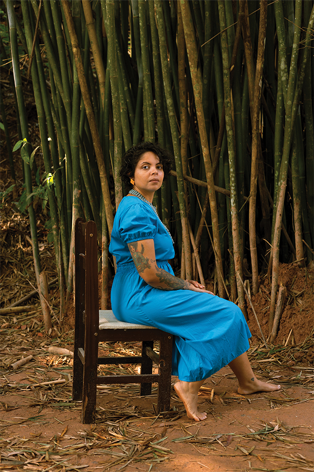 Aline Bispo Aline Bispo: umbanda e ancestralidade são pilares do seu trabalho