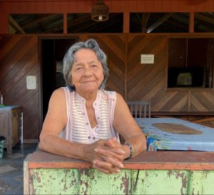 Raimunda Garrido, de 91 anos, é uma das anfitriãs de Tumbira.