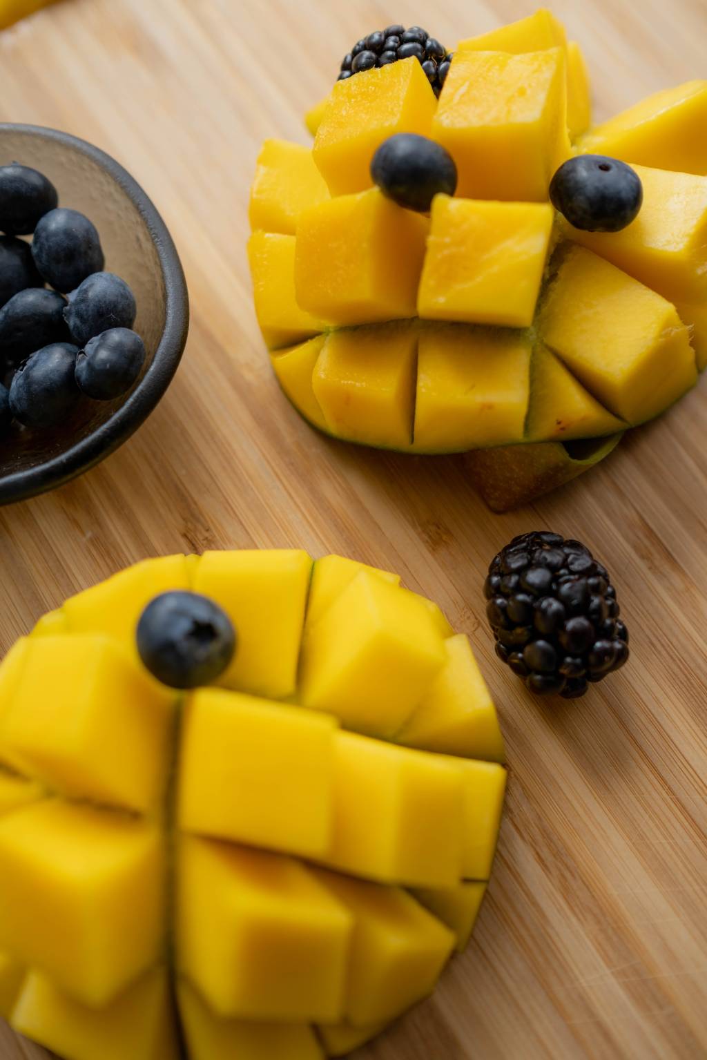 pexels-ron-lach-7788435 alimentos com queratina - manga