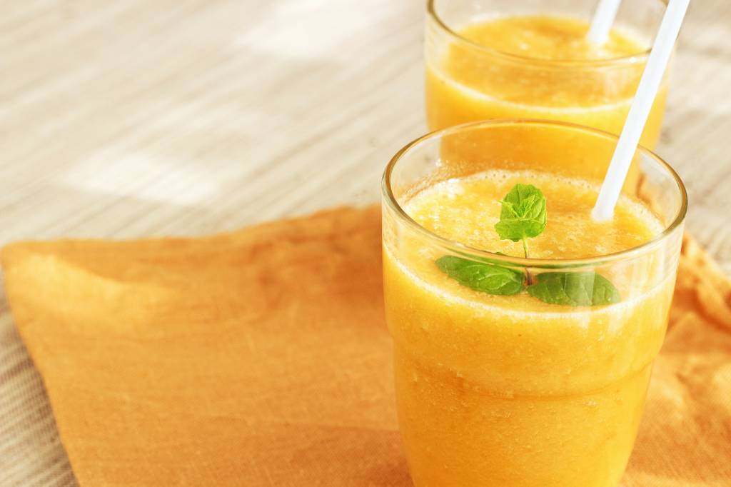 suco-amarelo Sucos amarelos são ótimos aliados no combate ao inchaço.