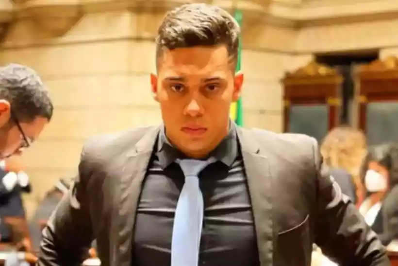 Justiça decreta prisão de Gabriel Monteiro, acusado de estupro