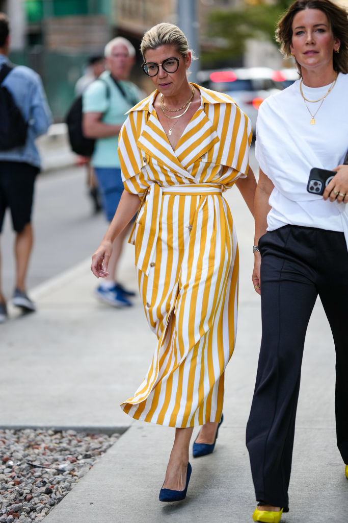 look-com-listras-horizontais vestido com listras horizontais