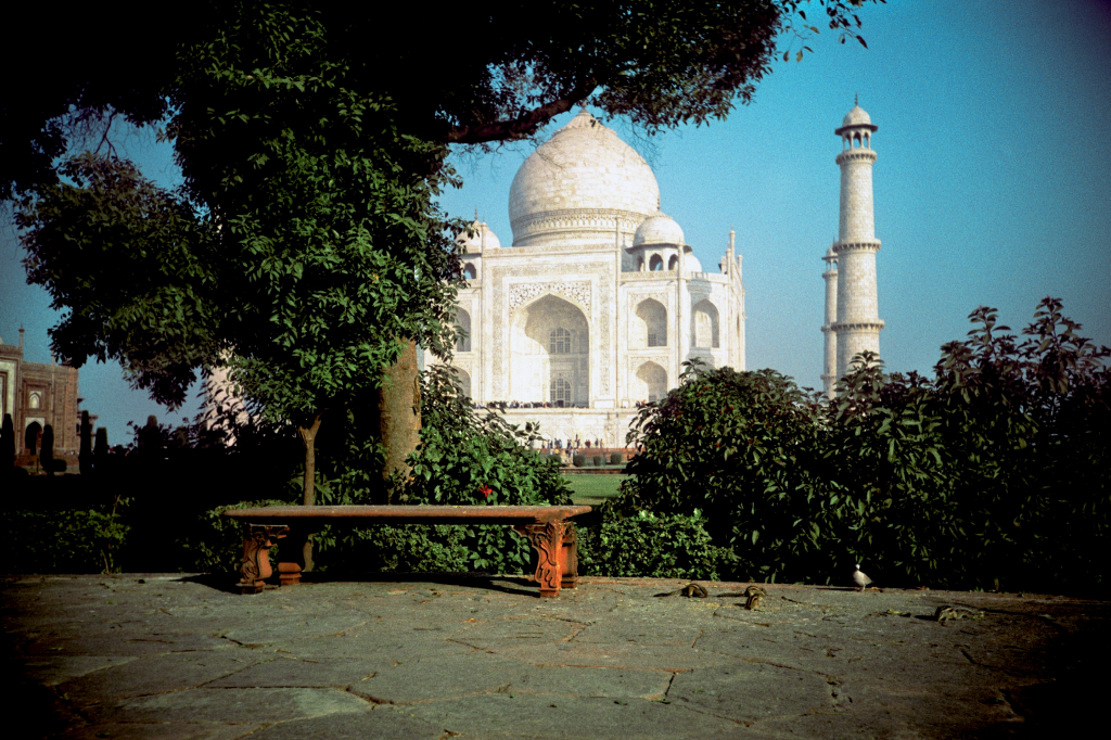 Viagem pela Índia A vista de manhã do Taj Mahal, em Agra