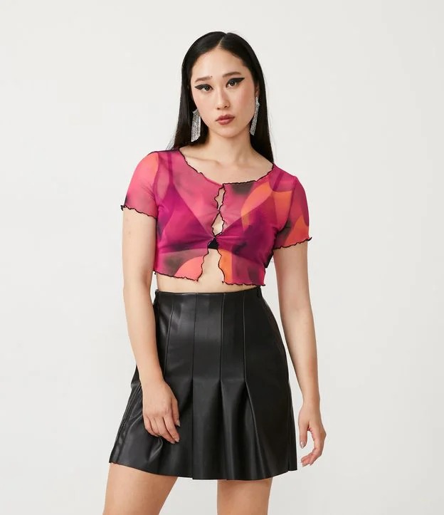 Blusa Cropped Em Tule Com Frufrus E Estampa Gradiente Abstrata Rosa