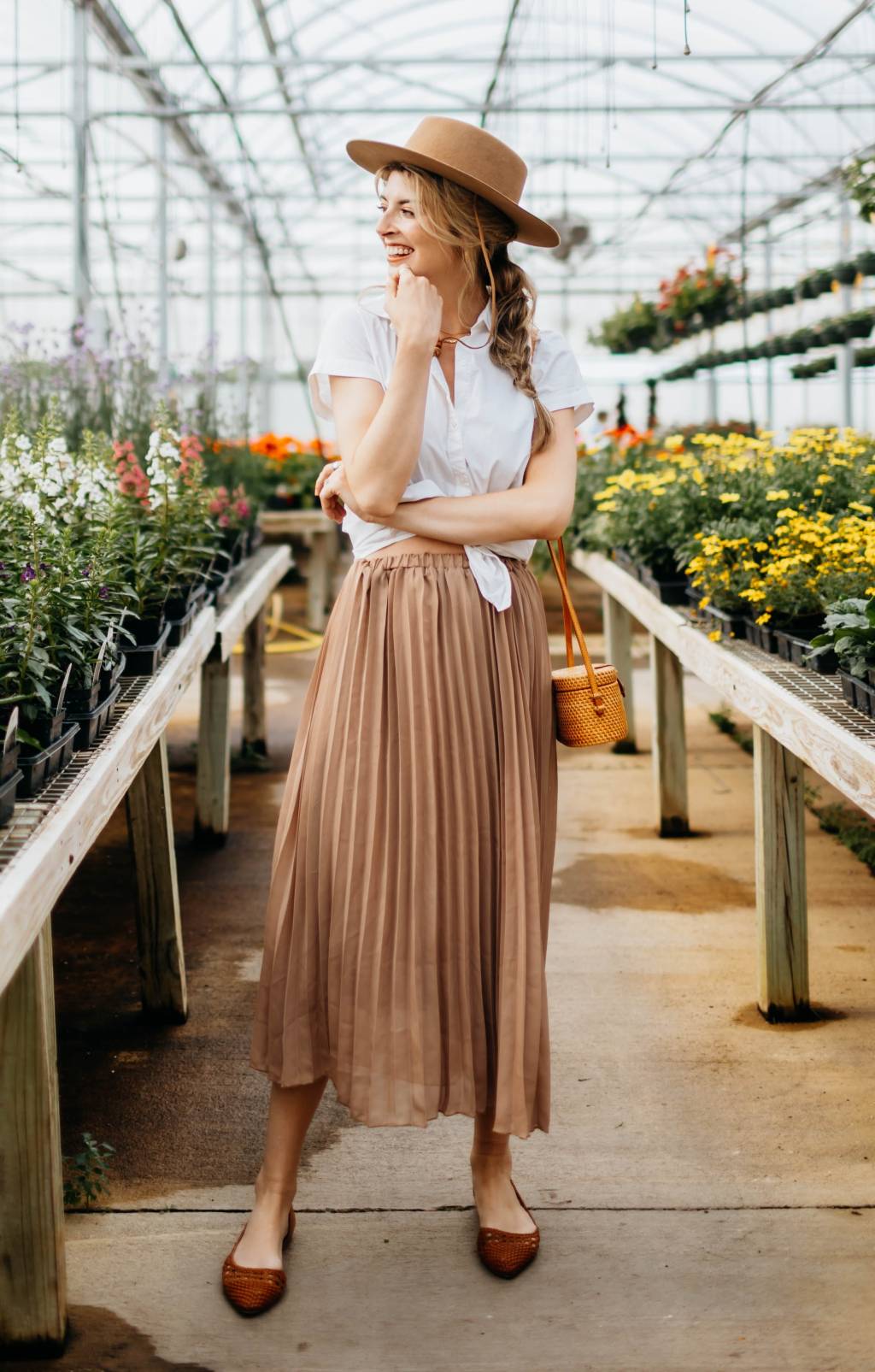saia-plissada-look-trabalho looks de trabalho com saia - saia midi plissada com camisa