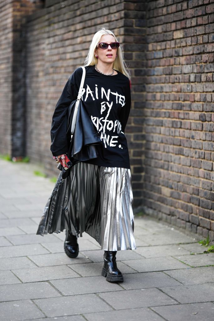 Street Style London - saia prateada