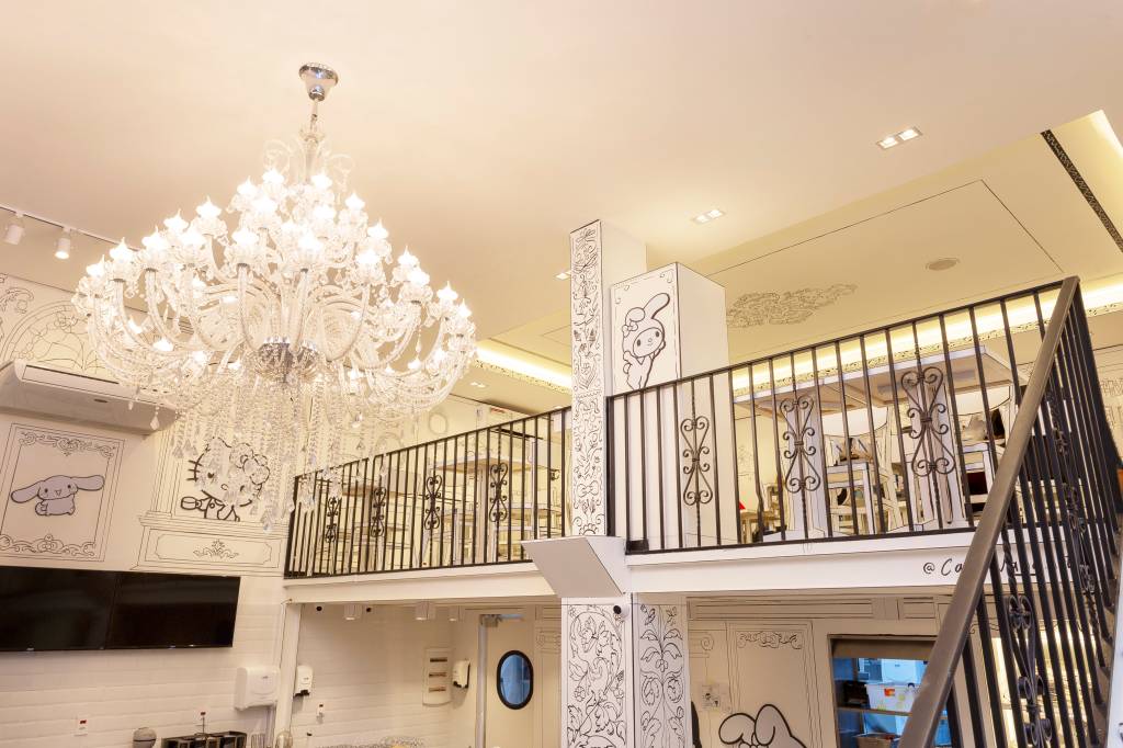 O espaço interno do restaurante Hello Kitty, no bairro Liberdade O espaço interno do restaurante Hello Kitty 2D, no bairro Liberdade