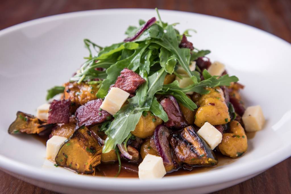Gnocchi de Abóbora com carne seca e rúcula Lolla Osteria crédito Ricardo Dangelo 1 Nhoque do restaurante Lolla Osteria