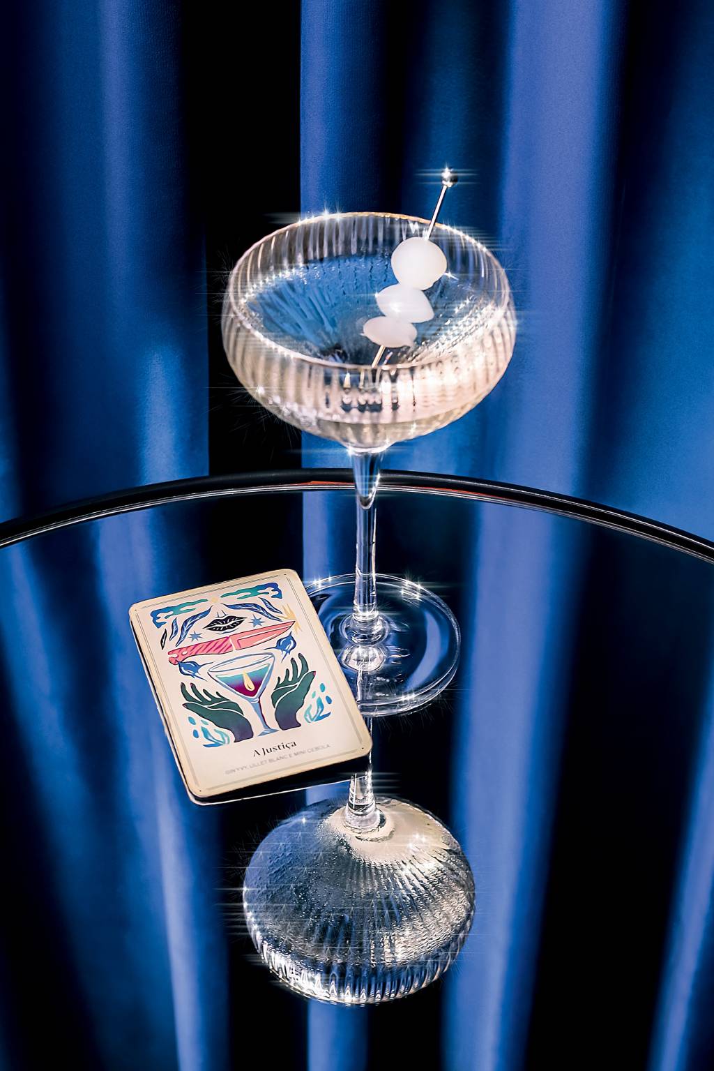 RECEBER – Bar Ofélia Drinque 'A Justiça', com vermute, gim e dry martini