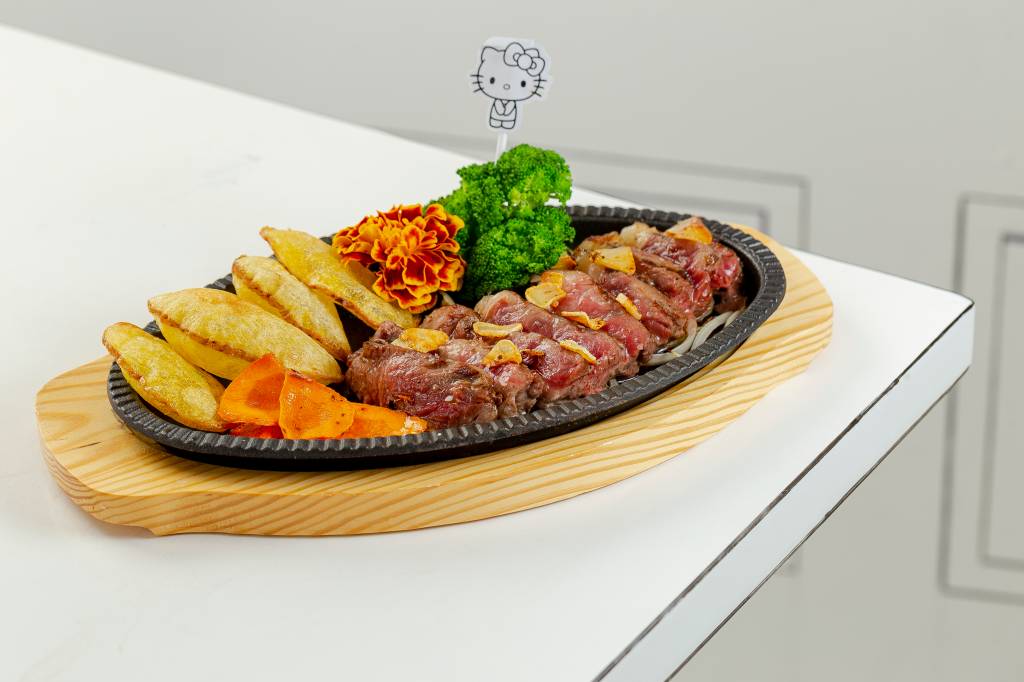 Wagyu Steak – Restaurante 2D Hello Kitt Wagyu Steak - Restaurante 2D Hello Kitt