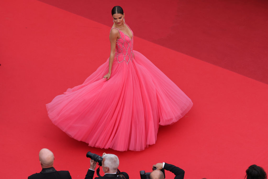 “Indiana Jones And The Dial Of Destiny” Red Carpet – The 76th Annual Cannes Film Festival Gabrielle Caunesil Pozzoli no tapete vermelho de Cannes 2023.