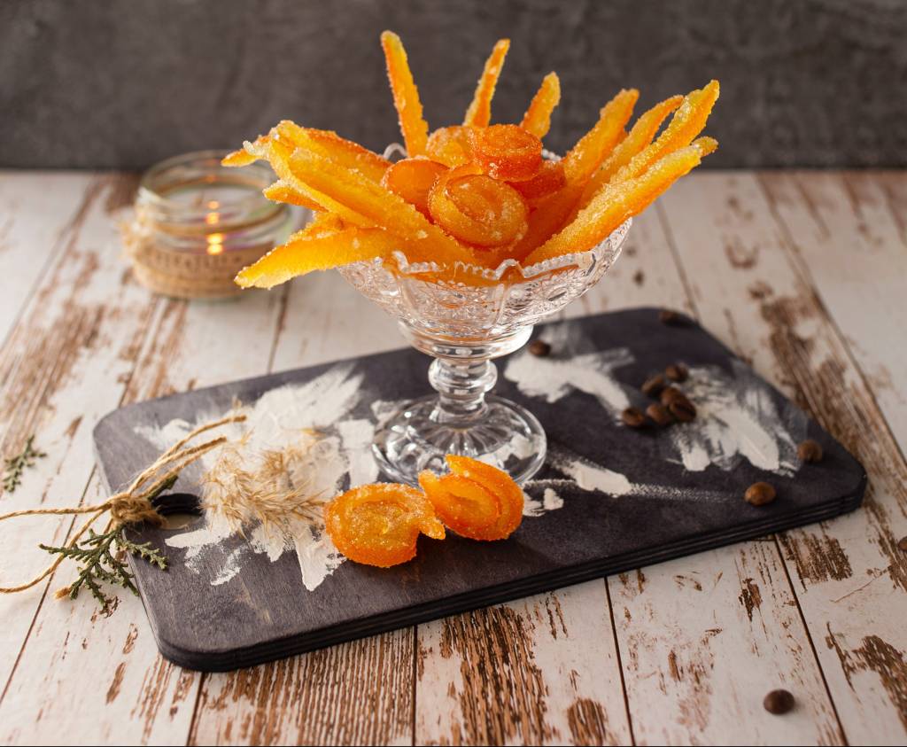 Casca de laranja cristalizada Casca de laranja cristalizada