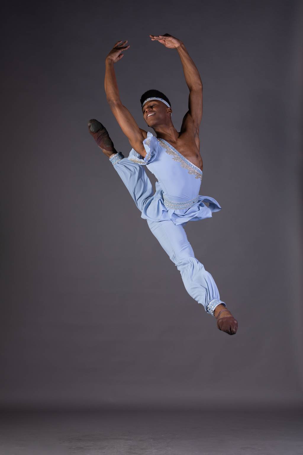 Luiz Anselmo_Foto Renan Livi O bailarino Luiz Anselmo foi contratado para o The National Ballet of Canada, em Toronto, no Canadá