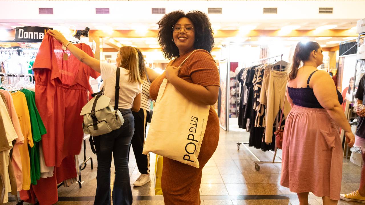 Feira Pop Plus de moda plus size