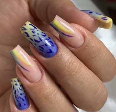 nail-art-copa-do-mundo-8 A unha de oncinha pode ser uma opção para torcer