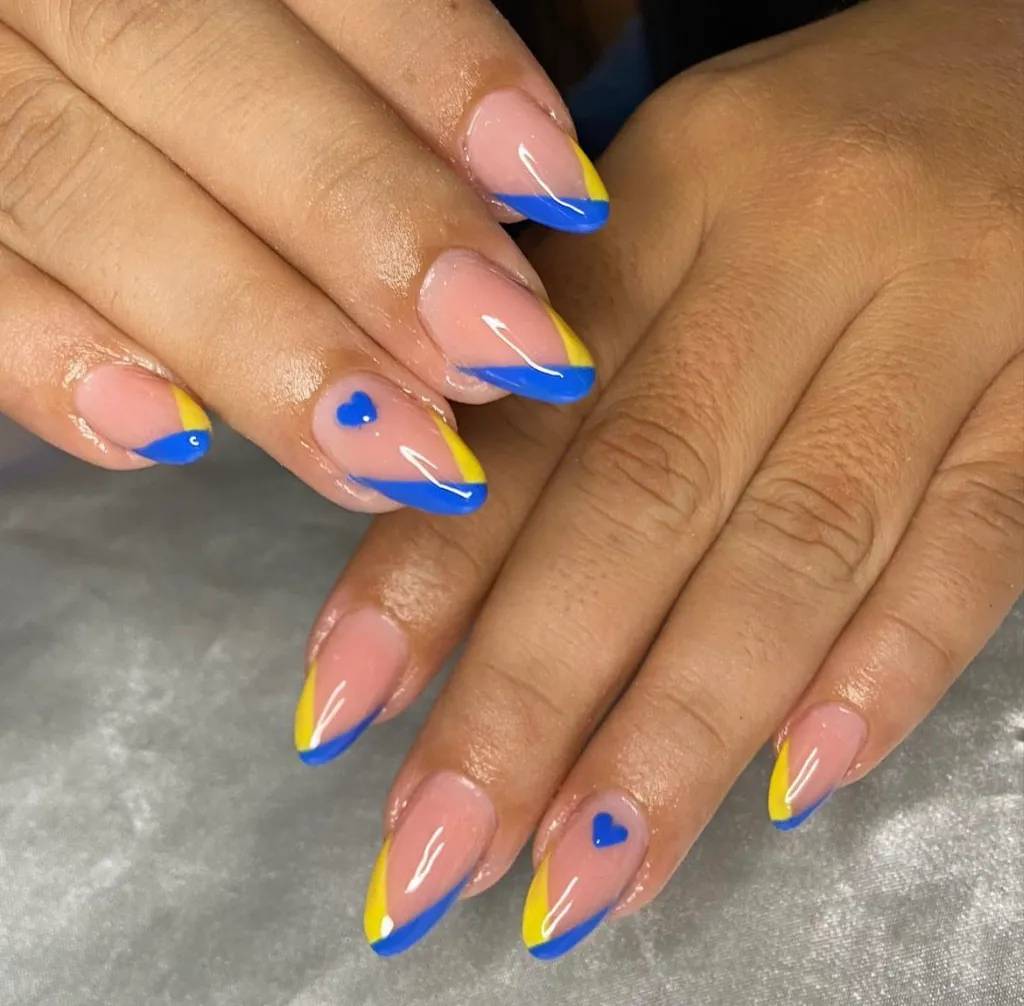 nail-art-copa-do-mundo-francesinha nail art de copa do mundo - francesinha azul e amarela