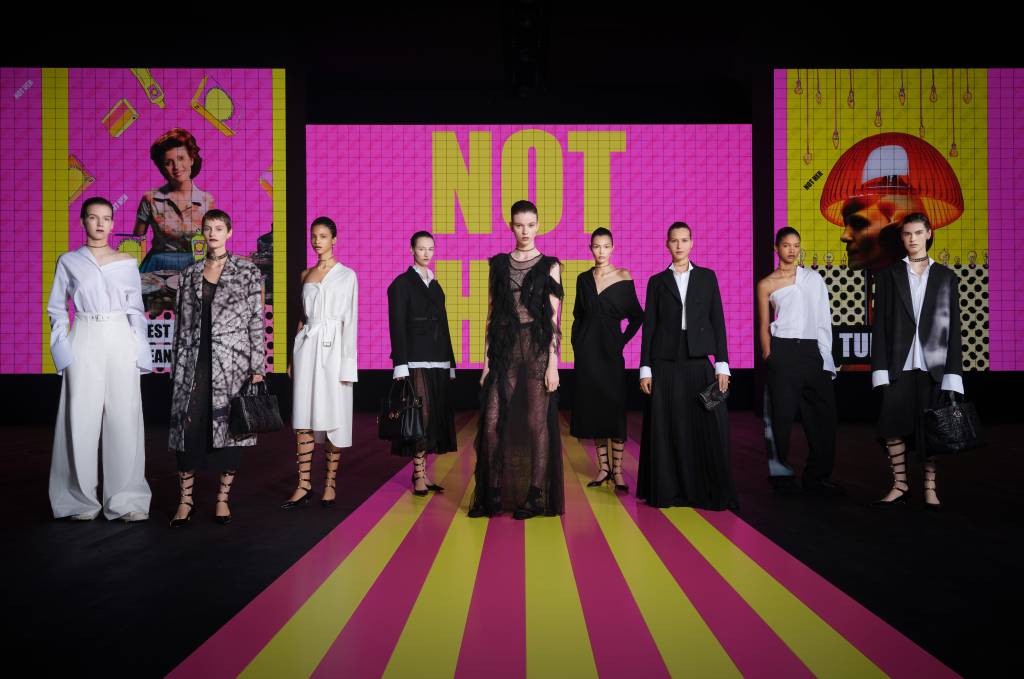 Além das roupas impecáveis, a coleção de Verão 2024 da Dior foi um abraço