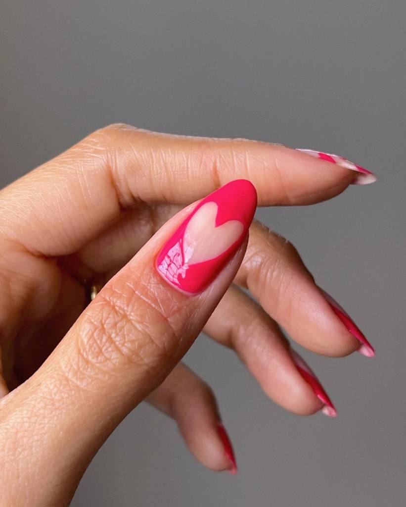 overglowedit_nailart_coracao (2) O dedão ganha um destaque especial nessa versão
