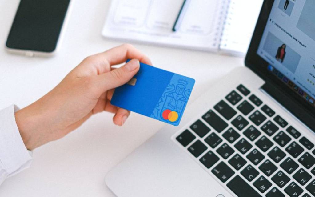 Black Friday: Procon divulga lista de sites para evitar compras