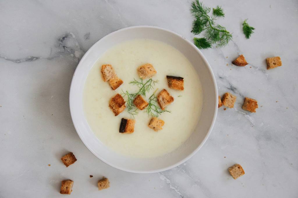 Caldo de inhame com tofu